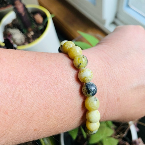 NWT 💕 Emotional Healing | Serpentine Gemstone Crystal Bracelet 💖… - Picture 4 of 6